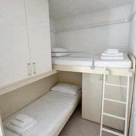 Apartament 10m Dalla Con Piscina E Parcheggio Al Coperto